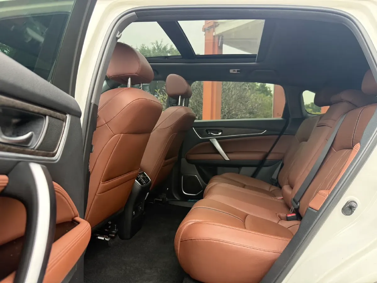 2020 Honda UR-V 2.0T 272HP L4 9AT,autocango,china used car exporter,china ev exporter,chinese used car exporter,chinese used ev exporter