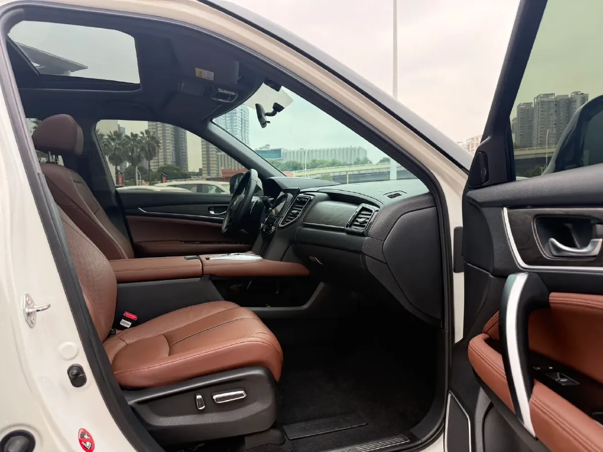 2020 Honda UR-V 2.0T 272HP L4 9AT,autocango,china used car exporter,china ev exporter,chinese used car exporter,chinese used ev exporter