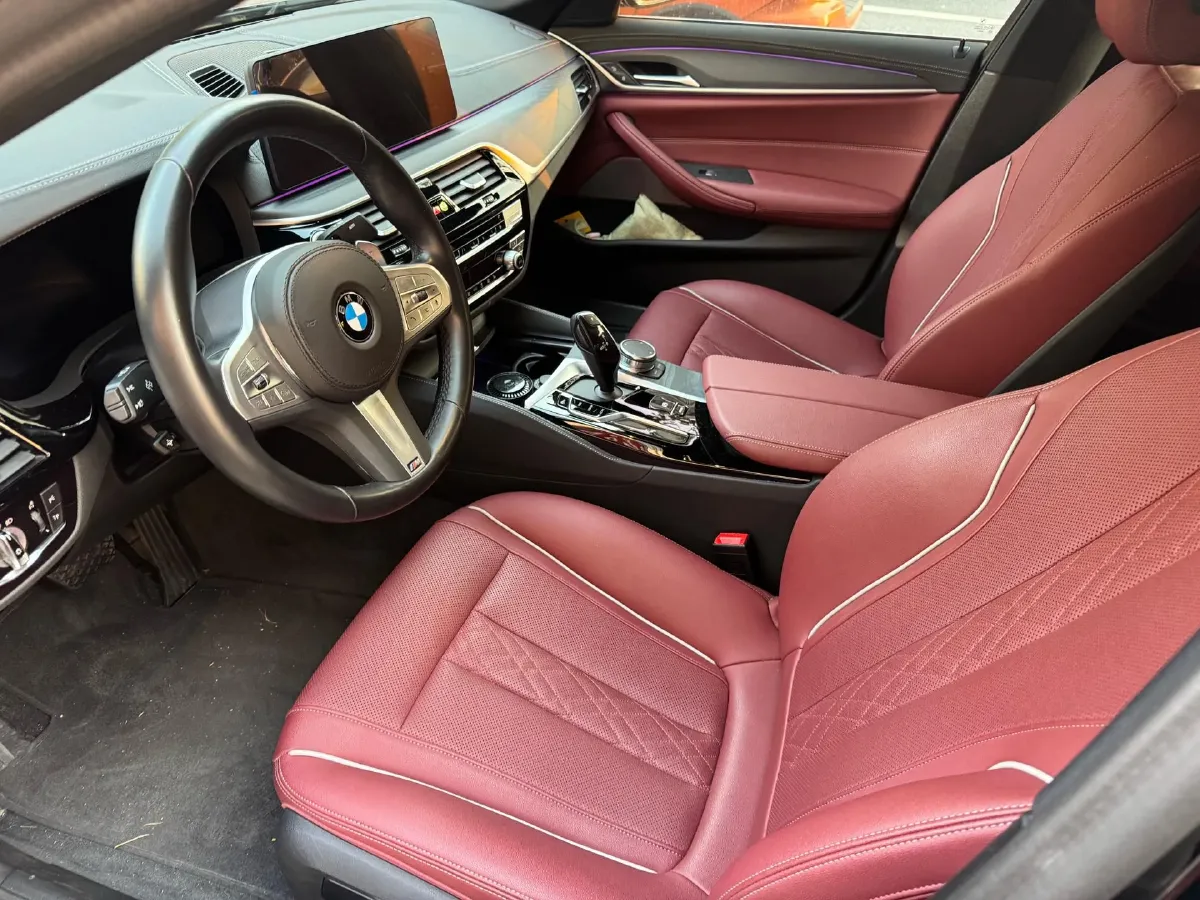 2023 BMW 5 Series 2.0T 245HP L4 8AT,autocango,china used car exporter,china ev exporter,chinese used car exporter,chinese used ev exporter