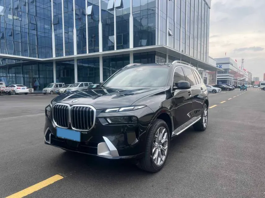 2023 BMW X7 3.0T 381HP L6 8AT,autocango,china used car exporter,china ev exporter,chinese used car exporter,chinese used ev exporter