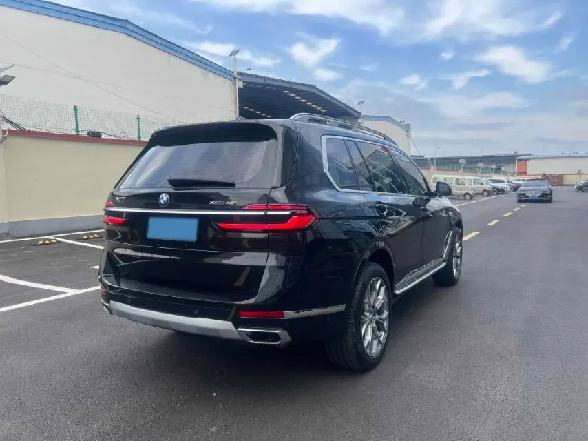 2023 BMW X7 3.0T 381HP L6 8AT,autocango,china used car exporter,china ev exporter,chinese used car exporter,chinese used ev exporter