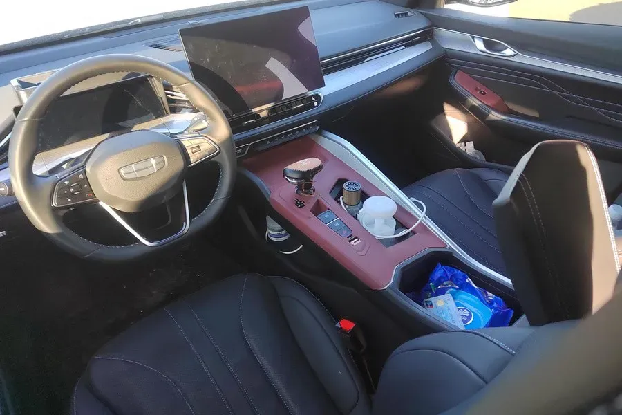 2025 Geely Preface 1.5T 181HP L4 7DCT,autocango,china used car exporter,china ev exporter,chinese used car exporter,chinese used ev exporter