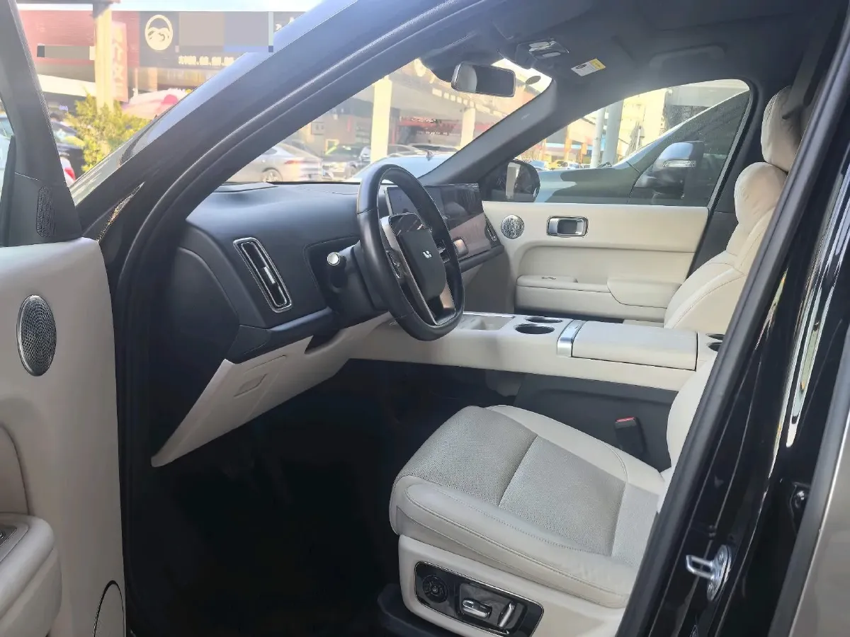 2024 Toyota Granvia 2.5L 189HP L4 E-CVT Hybrid,autocango,china used car exporter,china ev exporter,chinese used car exporter,chinese used ev exporter