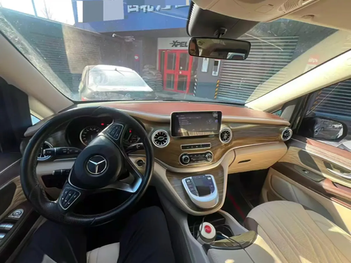 2021 Mercedes-Benz Vito 2.0T 211HP L4 9AT,autocango,china used car exporter,china ev exporter,chinese used car exporter,chinese used ev exporter