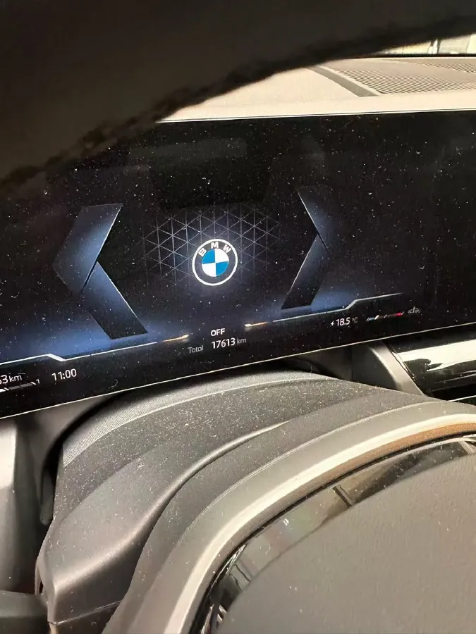 2024 BMW 5 Series 2.0T 190HP L4 8AT,autocango,china used car exporter,china ev exporter,chinese used car exporter,chinese used ev exporter