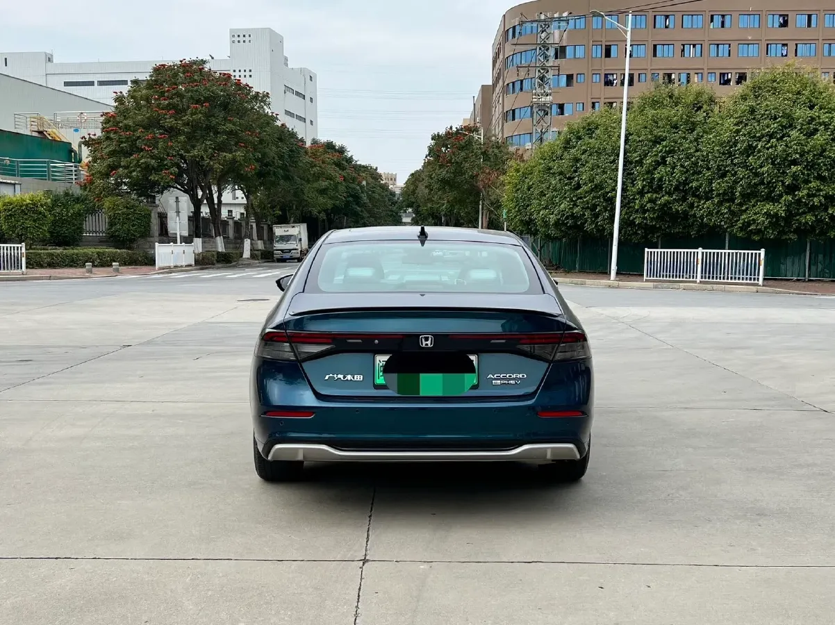 2023 Honda Accord 2.0L 148HP L4 E-CVT PHEV 17.7KWH,autocango,china used car exporter,china ev exporter,chinese used car exporter,chinese used ev exporter