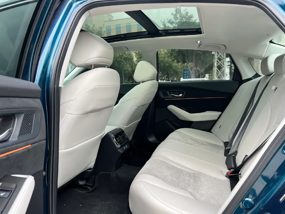 2023 Honda Accord 2.0L 148HP L4 E-CVT PHEV 17.7KWH,autocango,china used car exporter,china ev exporter,chinese used car exporter,chinese used ev exporter