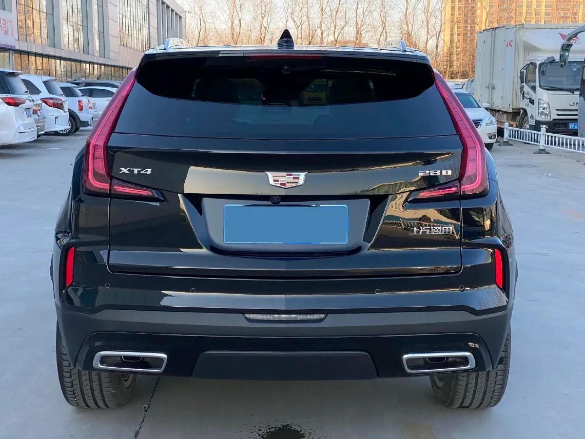 2024 Cadillac XT4 2.0T 237HP L4 9AT,autocango,china used car exporter,china ev exporter,chinese used car exporter,chinese used ev exporter