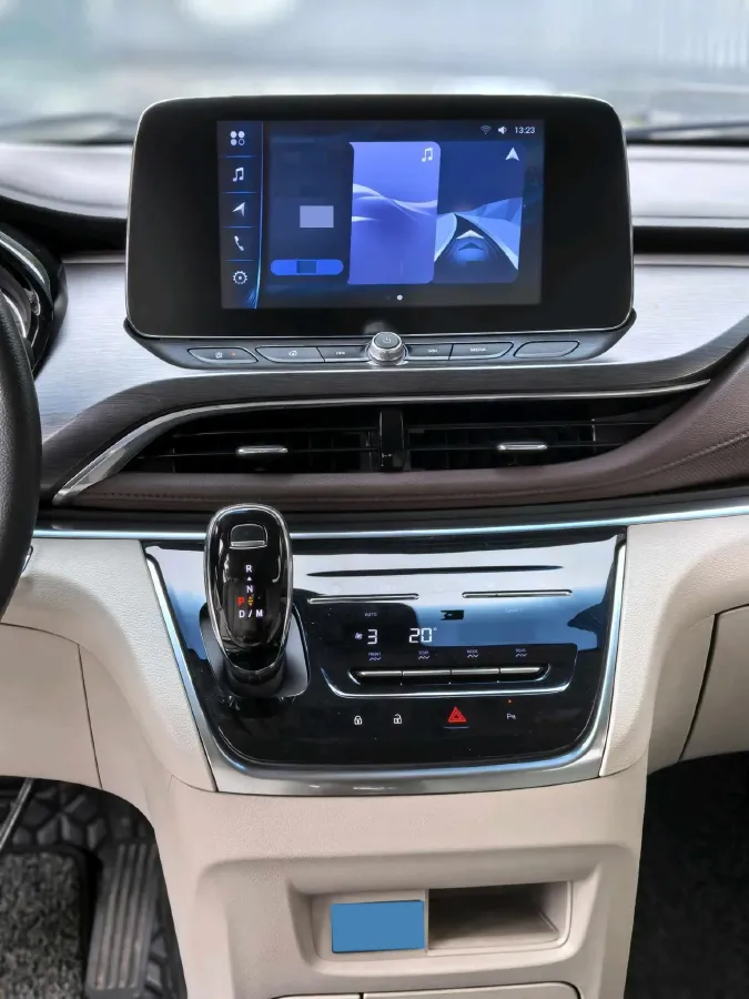 2021 Buick GL8 2.0T 237HP L4 9AT,autocango,china used car exporter,china ev exporter,chinese used car exporter,chinese used ev exporter