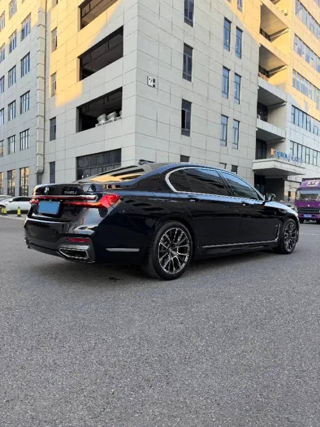 2019 BMW 7 Series 2.0T 265HP L4 8AT,autocango,china used car exporter,china ev exporter,chinese used car exporter,chinese used ev exporter