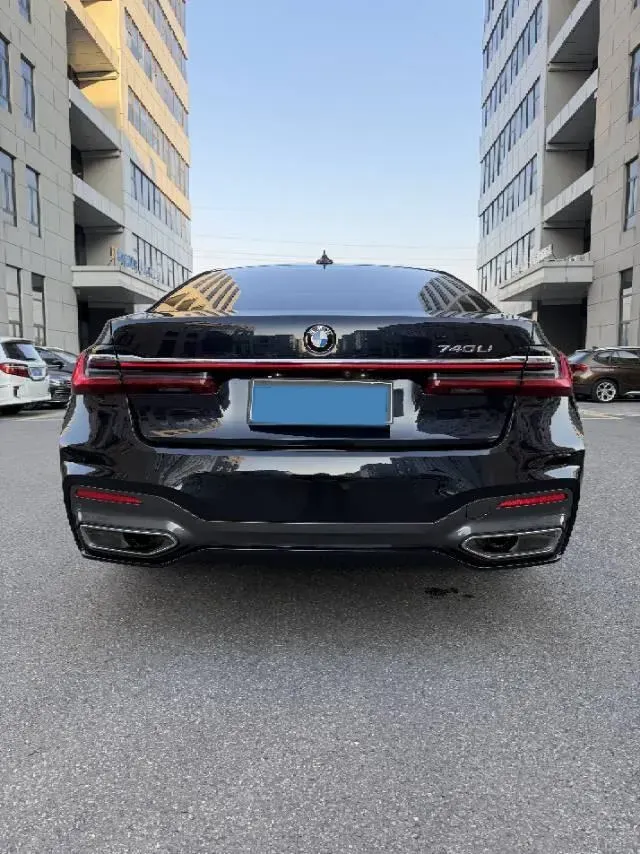 2019 BMW 7 Series 2.0T 265HP L4 8AT,autocango,china used car exporter,china ev exporter,chinese used car exporter,chinese used ev exporter