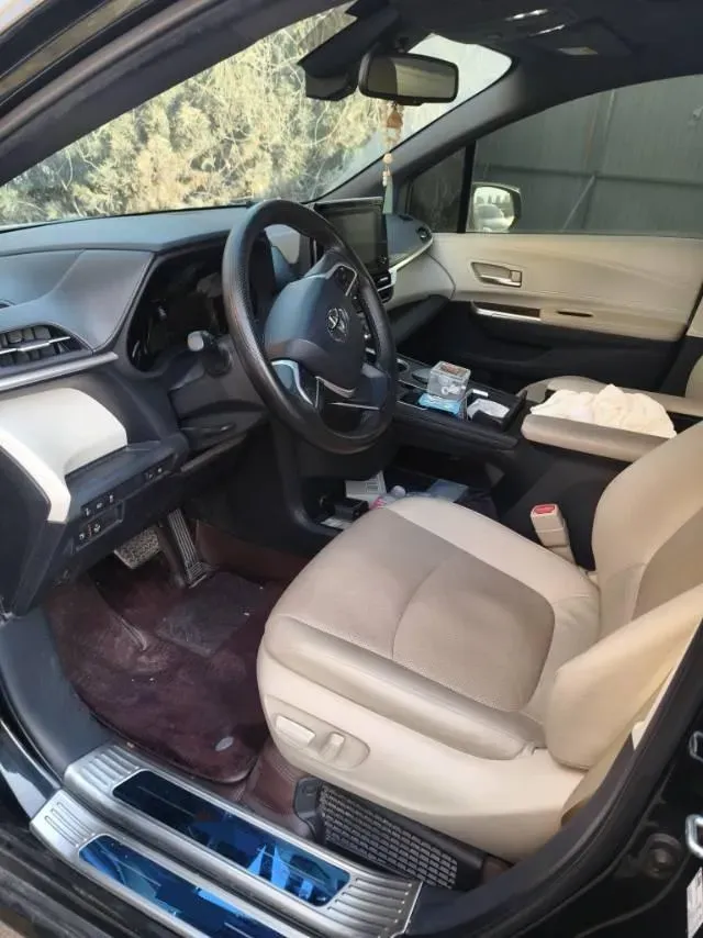 2021 Toyota Sienna 2.5L 192HP L4 E-CVT Hybrid,autocango,china used car exporter,china ev exporter,chinese used car exporter,chinese used ev exporter