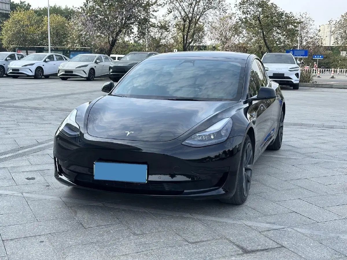 2022 Tesla Model 3 BEV 60KWH