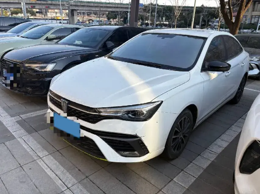 2021 Roewe i5 1.5L 120HP L4 CVT