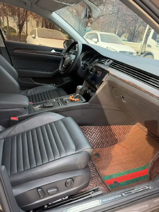 2019 Volkswagen Magotan 2.0T 186HP L4 7DCT,autocango,china used car exporter,china ev exporter,chinese used car exporter,chinese used ev exporter