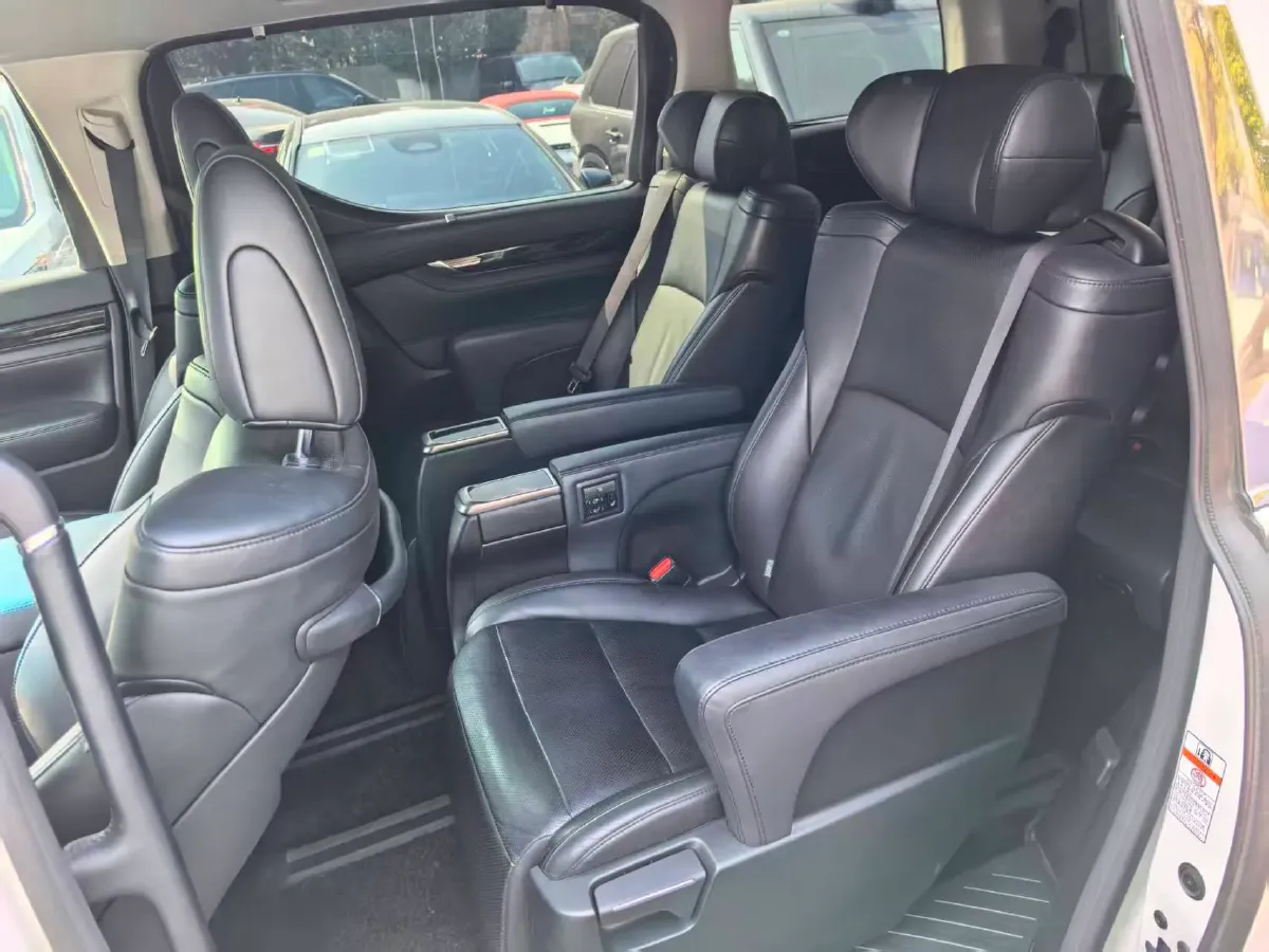 2021 Toyota Vellfire 2.5L 117HP L4 E-CVT Hybrid,autocango,china used car exporter,china ev exporter,chinese used car exporter,chinese used ev exporter
