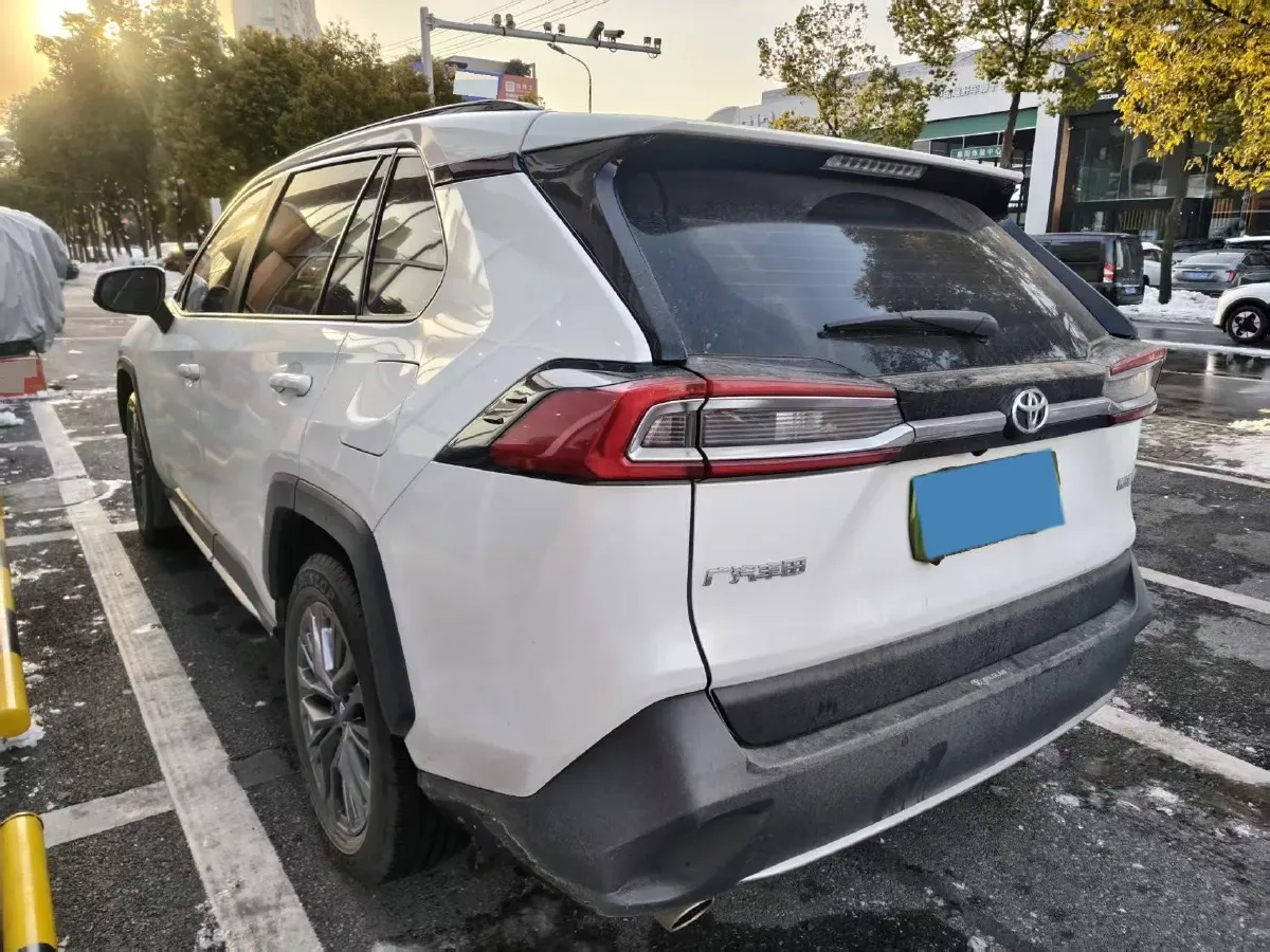 2023 Toyota Wildlander 2.0L 171HP L4 CVT,autocango,china used car exporter,china ev exporter,chinese used car exporter,chinese used ev exporter