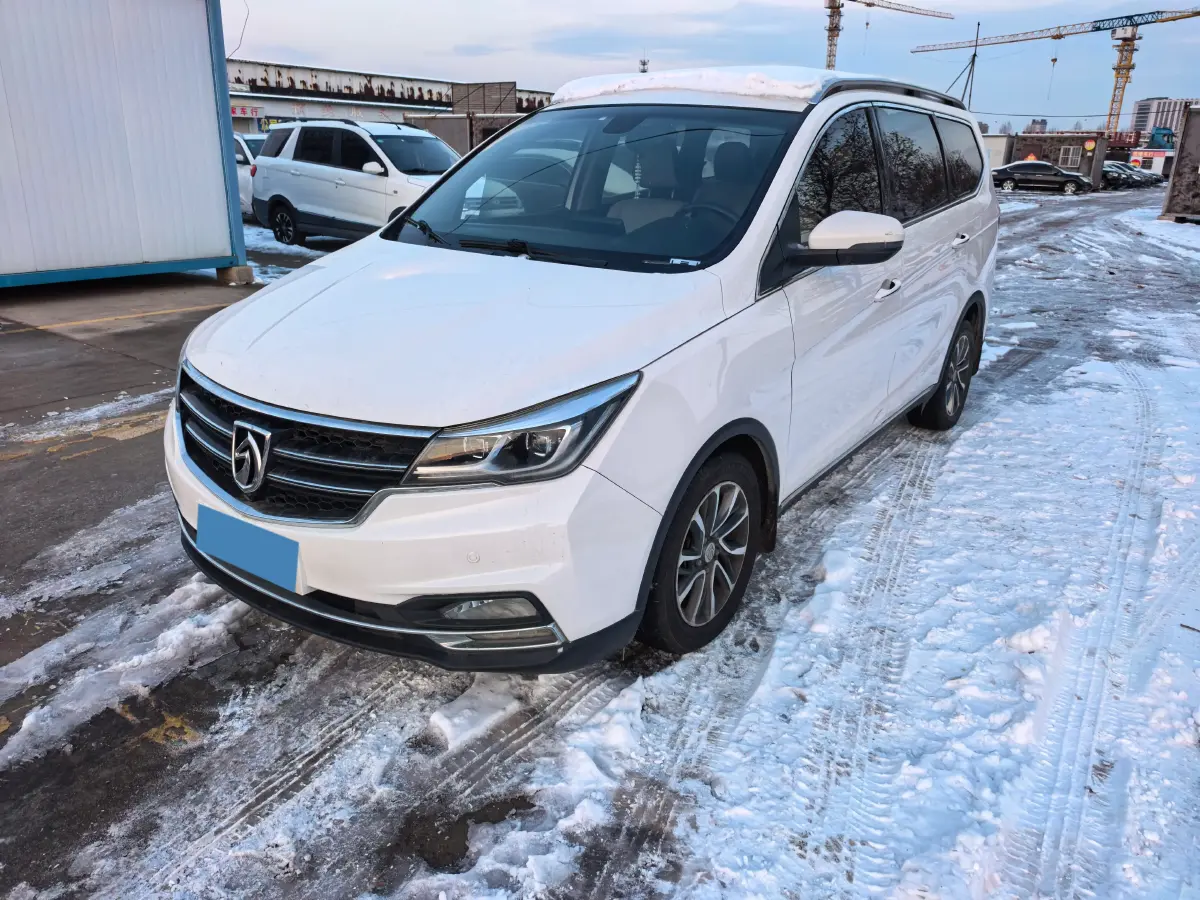 2017 BaoJun 730 1.5T 150HP L4 6DCT