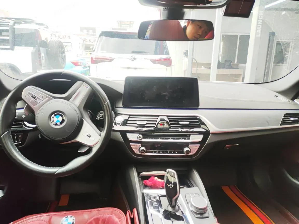 2023 BMW 5 Series 2.0T 245HP L4 8AT,autocango,china used car exporter,china ev exporter,chinese used car exporter,chinese used ev exporter