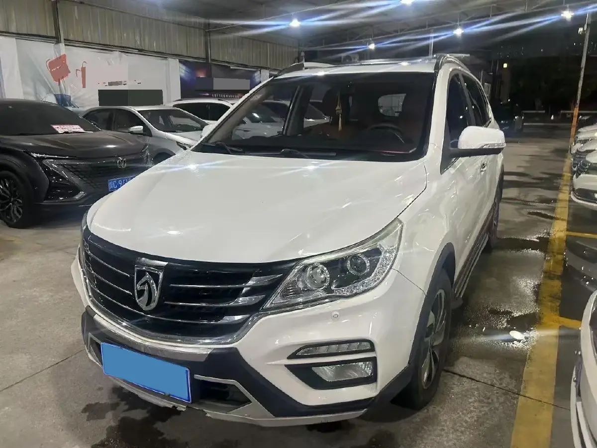 2017 BaoJun 560 1.5T 150HP L4 6MT