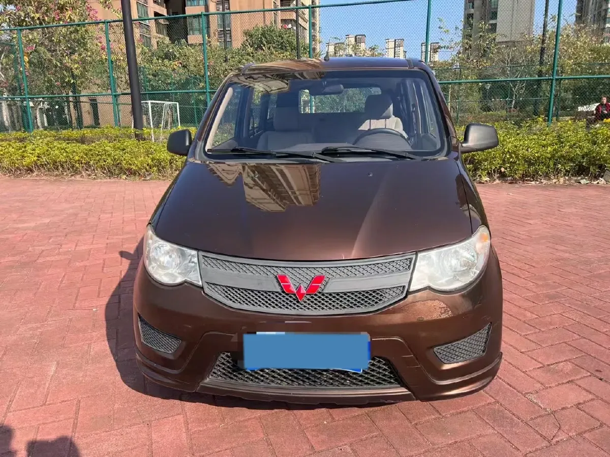 2015 WuLing HongGuang 1.5L 112HP L4 5MT,autocango,china used car exporter,china ev exporter,chinese used car exporter,chinese used ev exporter