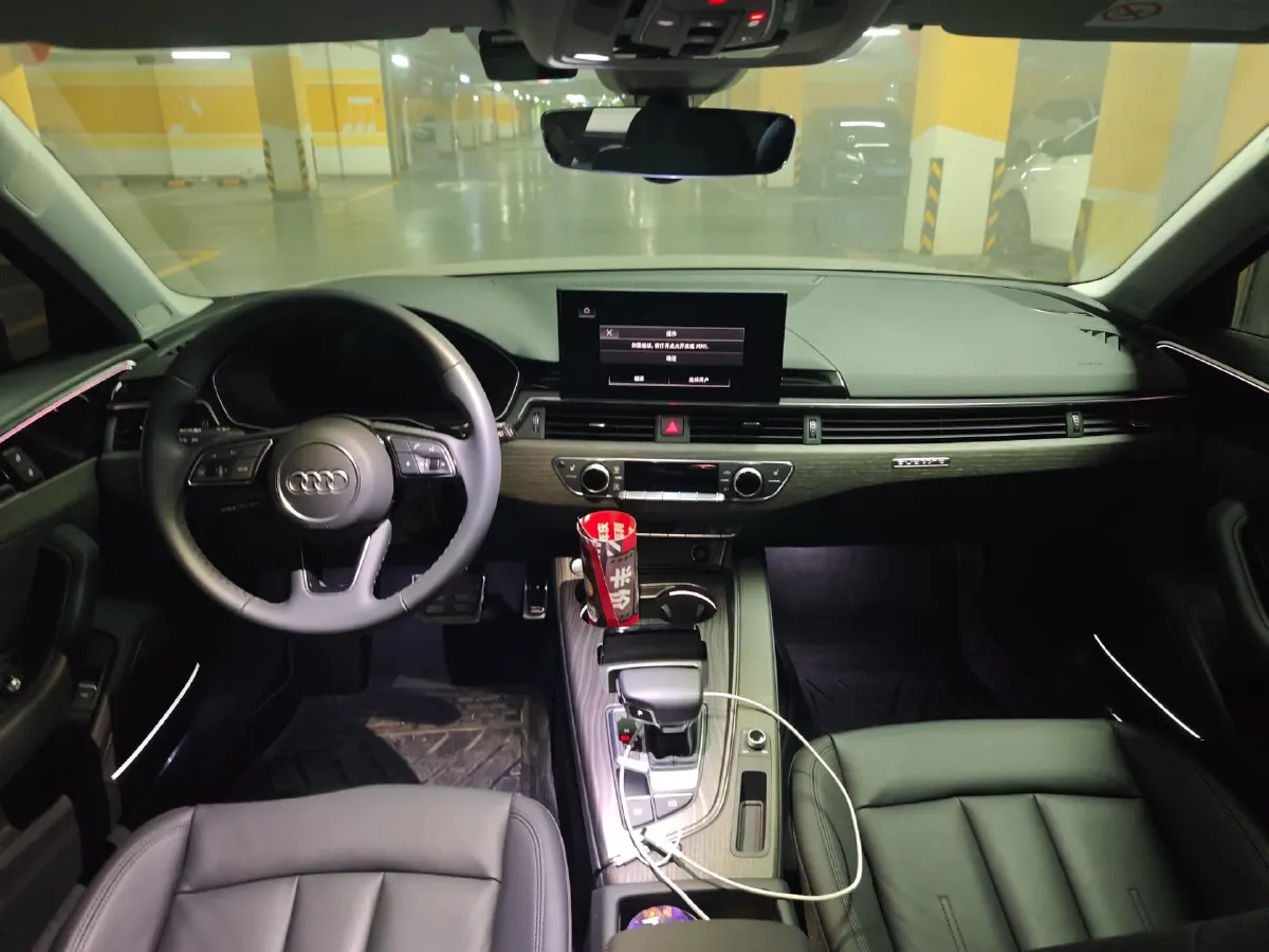 2024 Audi A4 2.0T 265HP L4 7DCT,autocango,china used car exporter,china ev exporter,chinese used car exporter,chinese used ev exporter