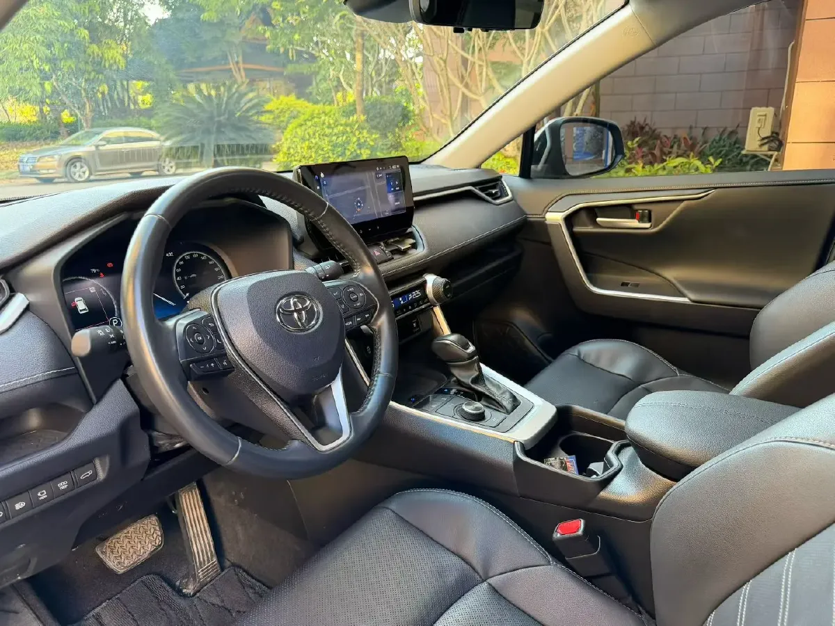 2023 Toyota Wildlander 2.5L 178HP L4 E-CVT Hybrid,autocango,china used car exporter,china ev exporter,chinese used car exporter,chinese used ev exporter