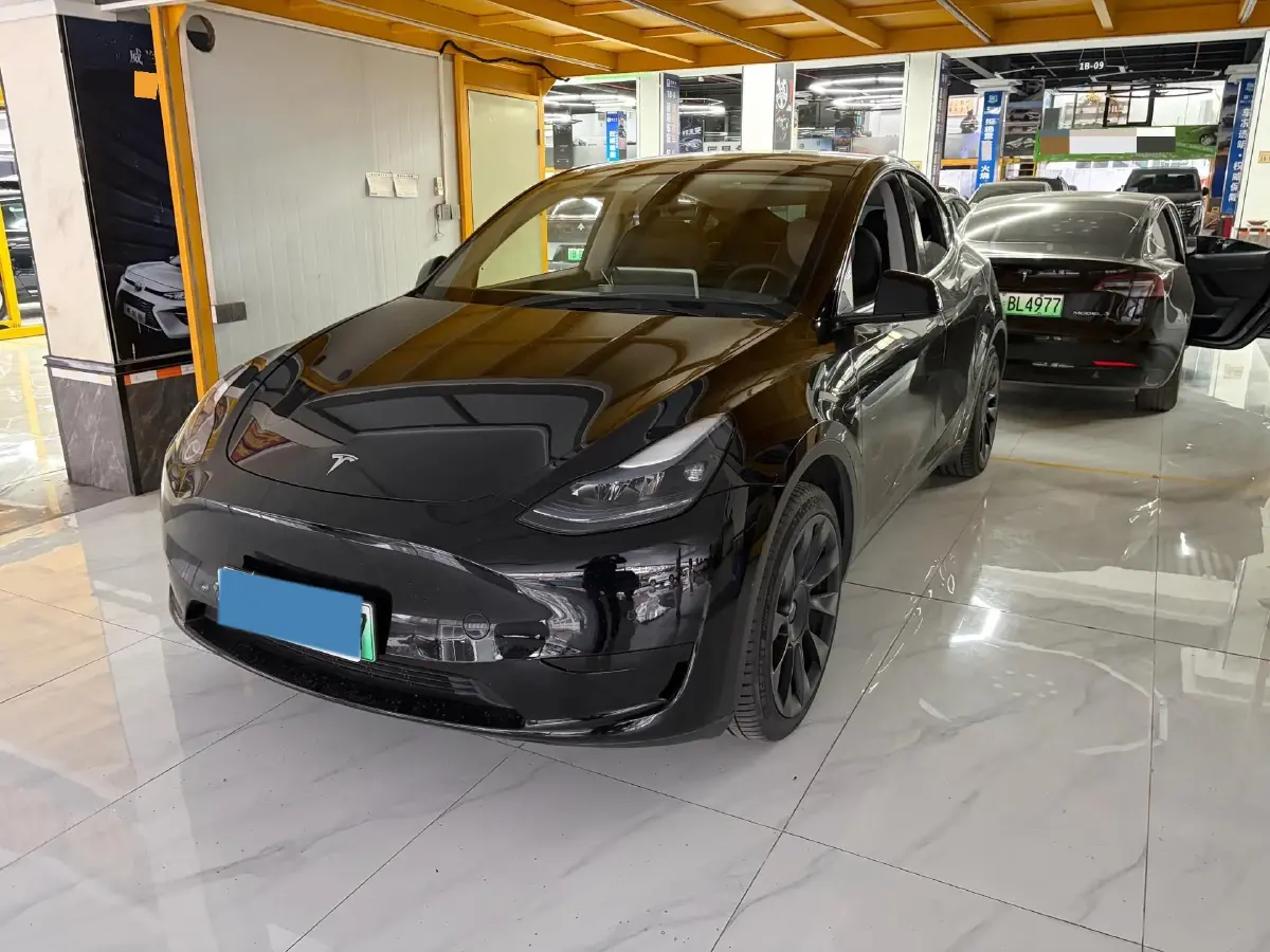2022 Tesla Model Y BEV 60KWH