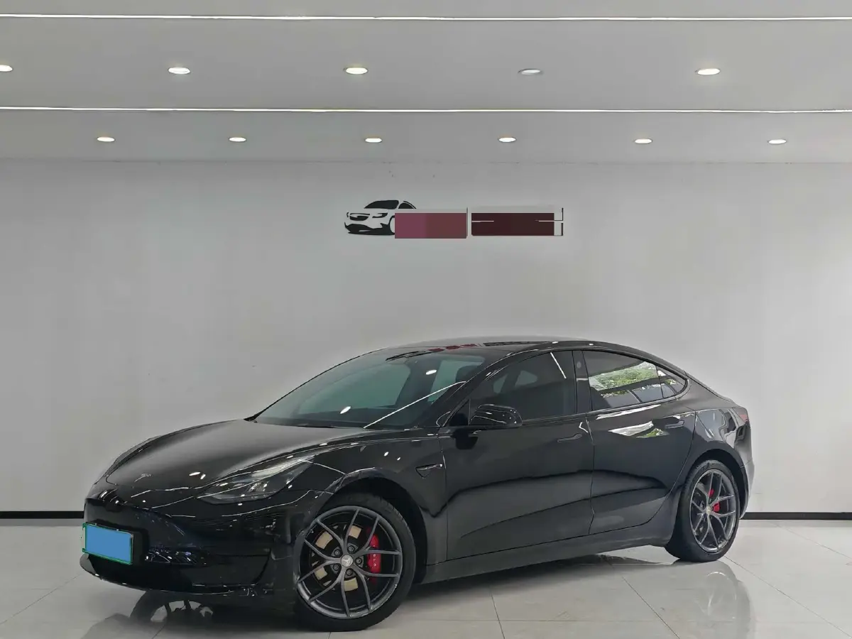 2023 HYPTEC GT BEV 80KWH