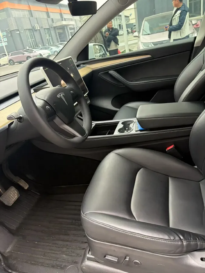 2022 Tesla Model Y BEV 60KWH,autocango,china used car exporter,china ev exporter,chinese used car exporter,chinese used ev exporter