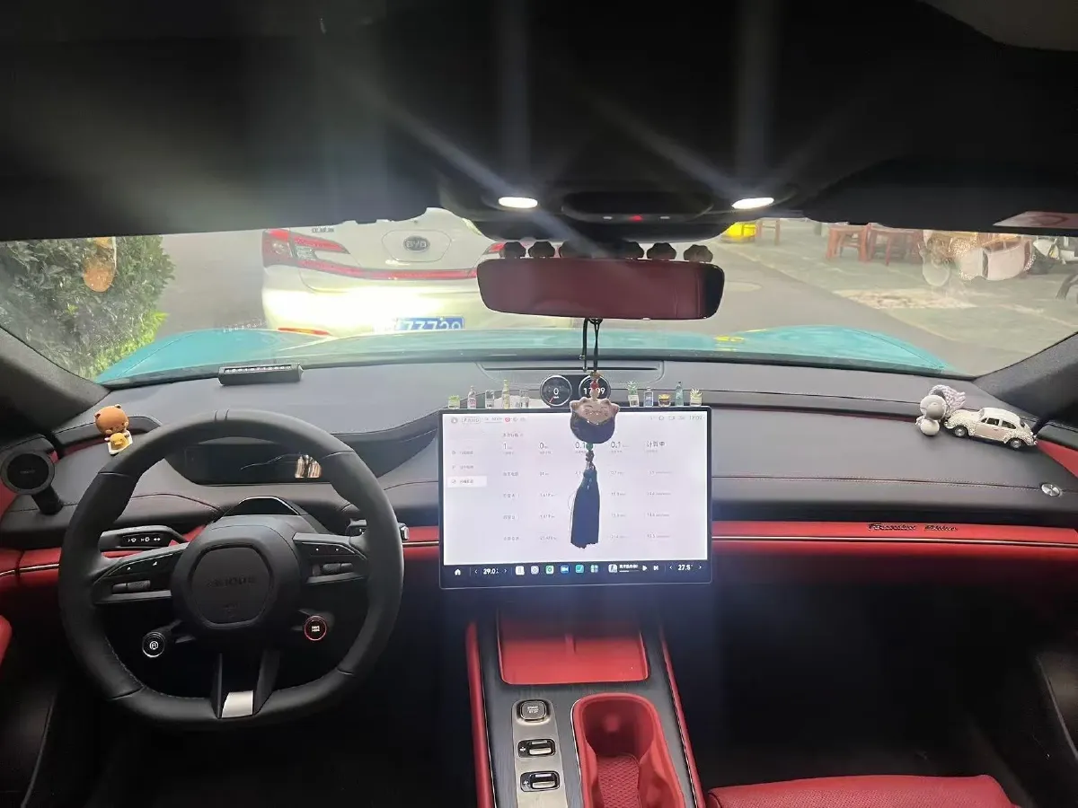 2024 MI SU7 BEV 73.6KWH,autocango,china used car exporter,china ev exporter,chinese used car exporter,chinese used ev exporter