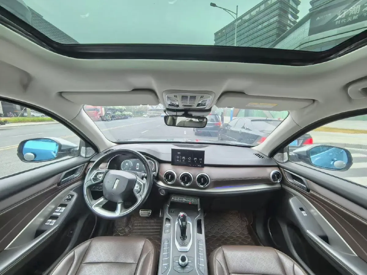 2018 WEY VV6 2.0T 197HP L4 7DCT,autocango,china used car exporter,china ev exporter,chinese used car exporter,chinese used ev exporter