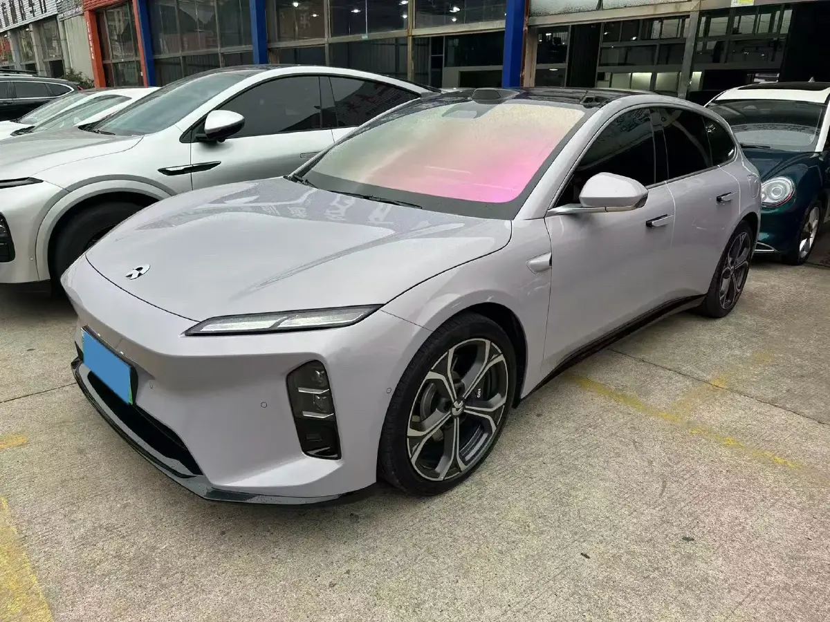 2025 NIO ET5T BEV