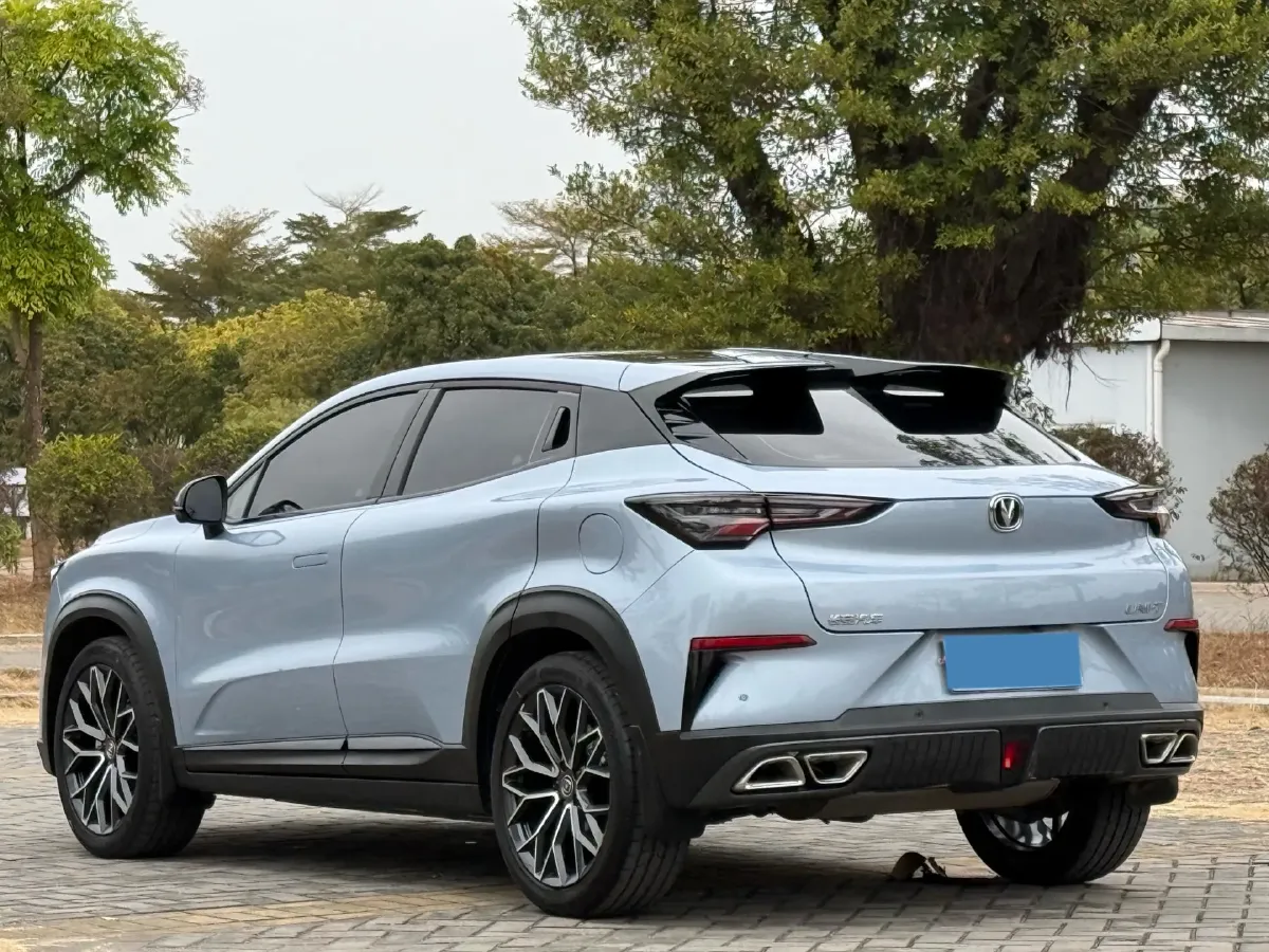 2022 ChangAn UNI-T 1.5T 188HP L4 7DCT,autocango,china used car exporter,china ev exporter,chinese used car exporter,chinese used ev exporter