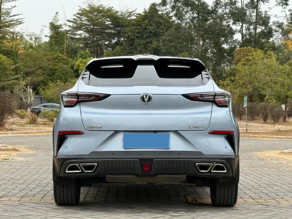2022 ChangAn UNI-T 1.5T 188HP L4 7DCT,autocango,china used car exporter,china ev exporter,chinese used car exporter,chinese used ev exporter