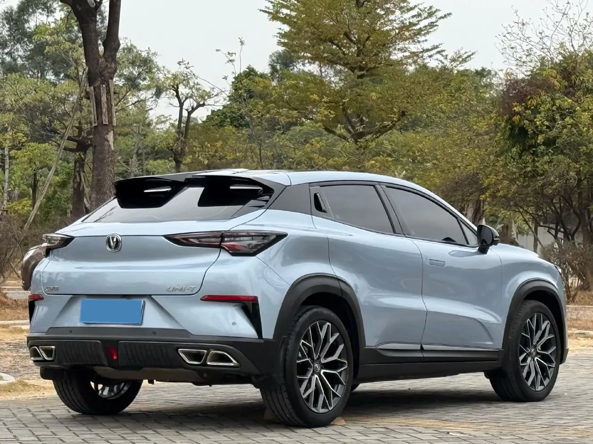 2022 ChangAn UNI-T 1.5T 188HP L4 7DCT,autocango,china used car exporter,china ev exporter,chinese used car exporter,chinese used ev exporter