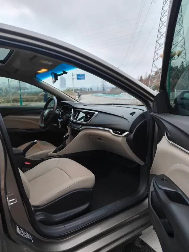2020 Buick Encore 1.0T 125HP L3 6AT,autocango,china used car exporter,china ev exporter,chinese used car exporter,chinese used ev exporter