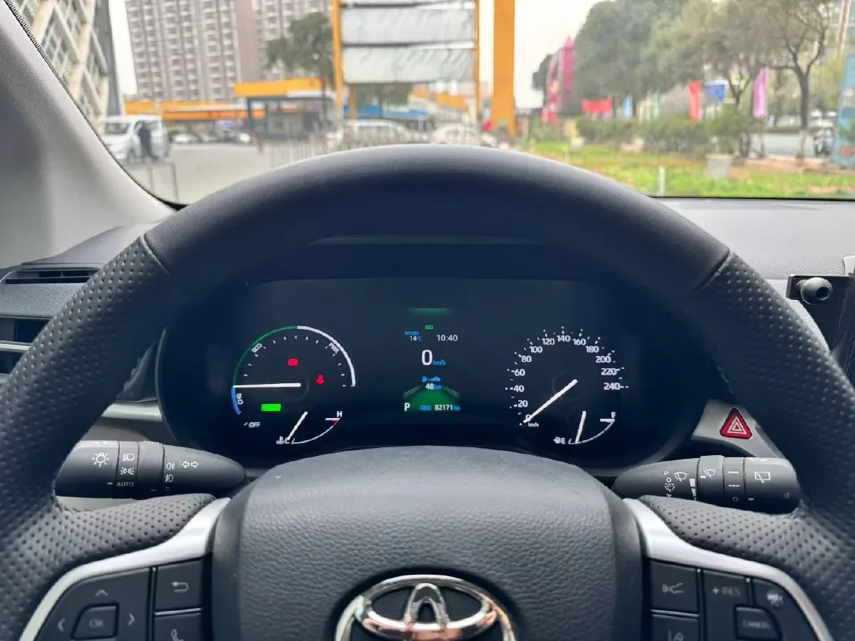 2023 Toyota Granvia 2.5L 189HP L4 E-CVT Hybrid,autocango,china used car exporter,china ev exporter,chinese used car exporter,chinese used ev exporter