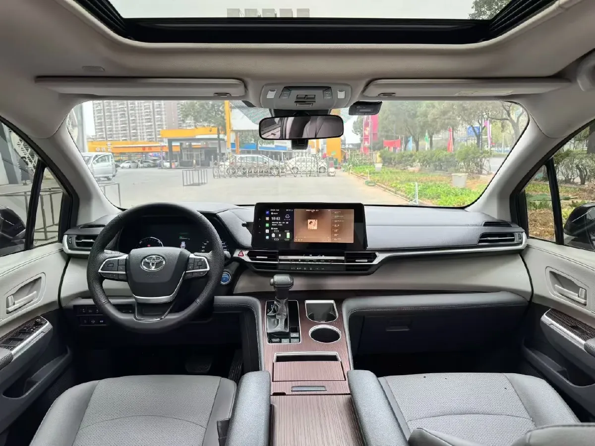 2023 Toyota Granvia 2.5L 189HP L4 E-CVT Hybrid,autocango,china used car exporter,china ev exporter,chinese used car exporter,chinese used ev exporter