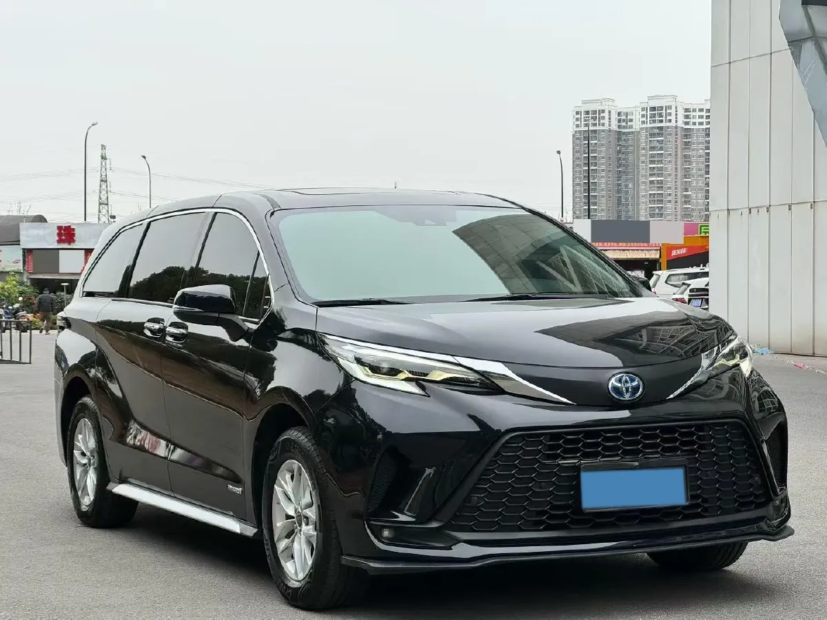 2023 Toyota Granvia 2.5L 189HP L4 E-CVT Hybrid,autocango,china used car exporter,china ev exporter,chinese used car exporter,chinese used ev exporter