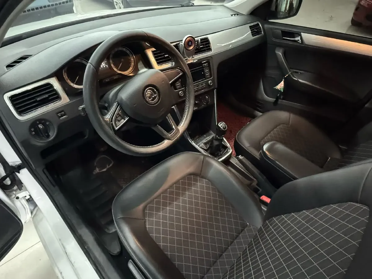 2018 Skoda Rapid 1.6L 110HP L4 5MT,autocango,china used car exporter,china ev exporter,chinese used car exporter,chinese used ev exporter