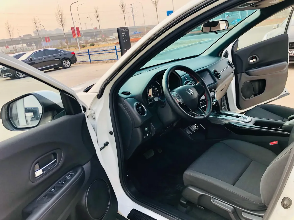 2019 Honda XR-V 1.5T 177HP L4 CVT,autocango,china used car exporter,china ev exporter,chinese used car exporter,chinese used ev exporter