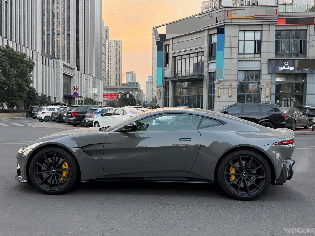 2018 Aston Martin V8 Vantage 4.0T 510HP V8 8AT,autocango,china used car exporter,china ev exporter,chinese used car exporter,chinese used ev exporter