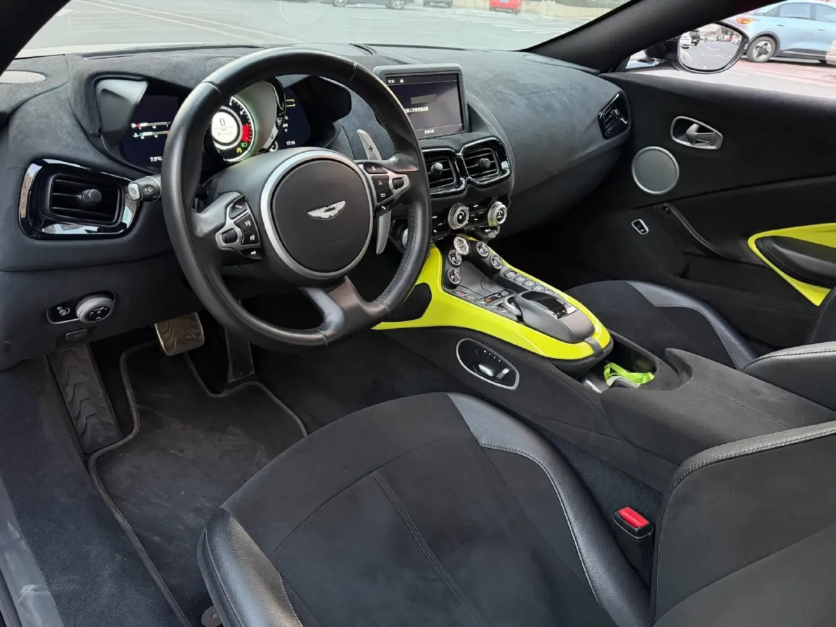 2018 Aston Martin V8 Vantage 4.0T 510HP V8 8AT,autocango,china used car exporter,china ev exporter,chinese used car exporter,chinese used ev exporter