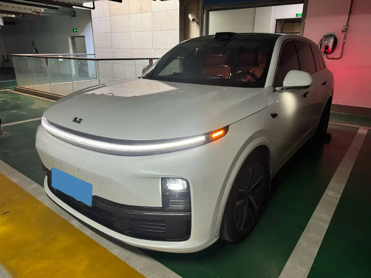 2024 Li L8 Range Extended 154HP REEV 42.8KWH