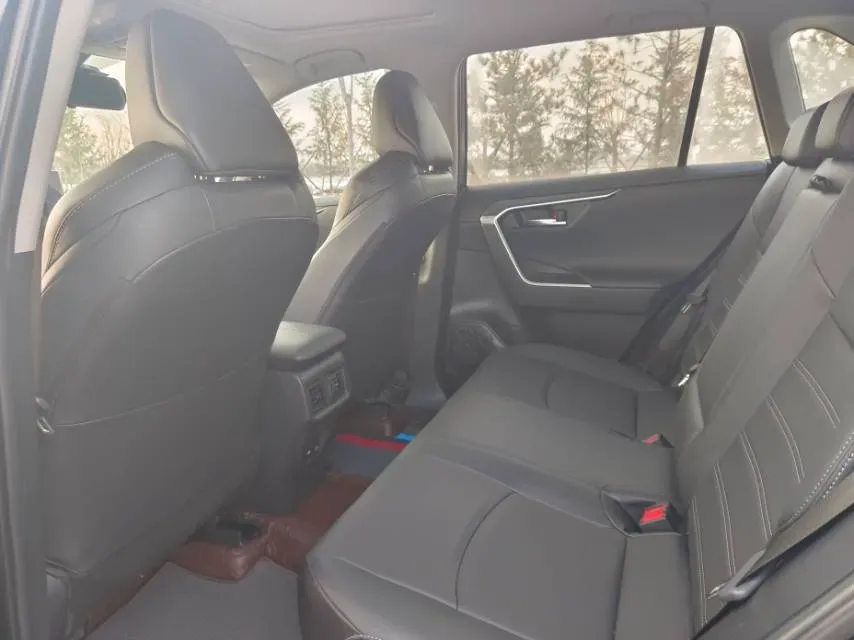 2021 Toyota Wildlander 2.0L 171HP L4 CVT,autocango,china used car exporter,china ev exporter,chinese used car exporter,chinese used ev exporter