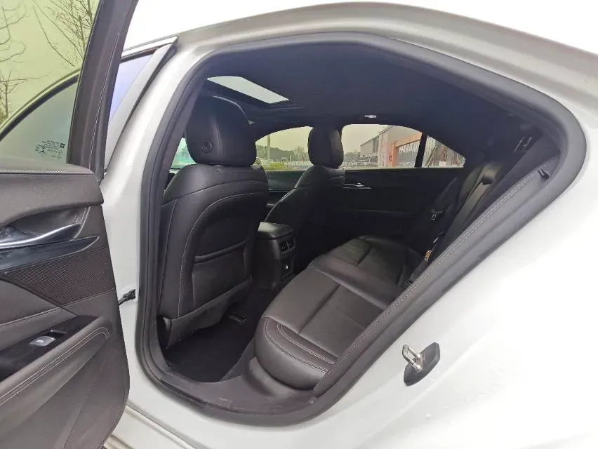 2021 Cadillac CT4 2.0T 237HP L4 8AT,autocango,china used car exporter,china ev exporter,chinese used car exporter,chinese used ev exporter