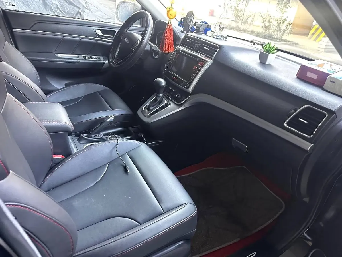 2017 Haval M6 1.5T 150HP L4 6AT,autocango,china used car exporter,china ev exporter,chinese used car exporter,chinese used ev exporter