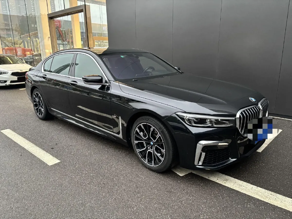 2021 BMW 7 Series 2.0T 265HP L4 8AT,autocango,china used car exporter,china ev exporter,chinese used car exporter,chinese used ev exporter