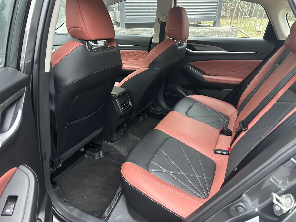 2023 ChangAn Eado 1.4T 160HP L4 7DCT,autocango,china used car exporter,china ev exporter,chinese used car exporter,chinese used ev exporter